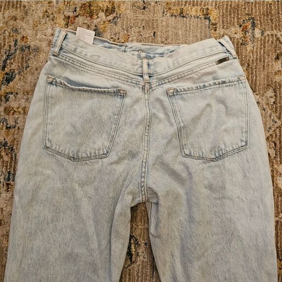 KanCan distressed straight leg jeans sz 11/29 with 32" inseam - Picture 2 of 6